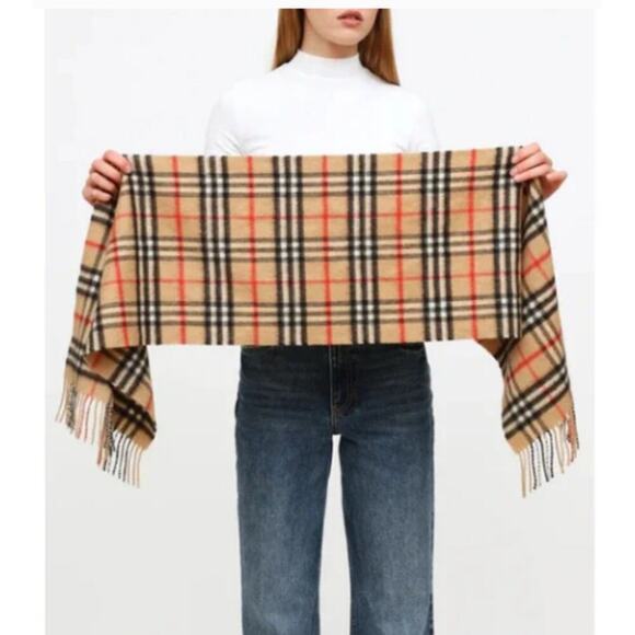 Burberry Scarf House Check Plaid Full Length Fringe Creamy‎ Stone 100% Lambswool - Picture 2 of 9